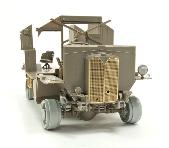 AFV Club 1/35 AEC "Dorchester" Armoured Command Vehicle